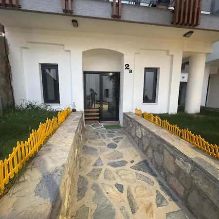 Apartment At On The Garden Floor Bodrum