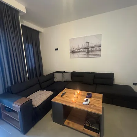 Apartamento At On The Garden Floor