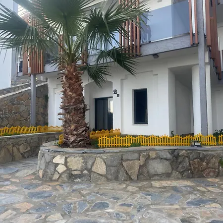 Apartamento At On The Garden Floor